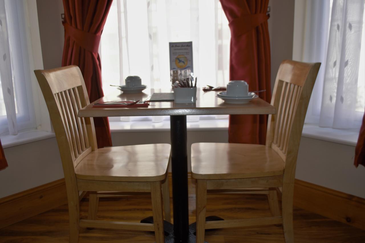 Sea Breeze Guest House Douglas Εξωτερικό φωτογραφία